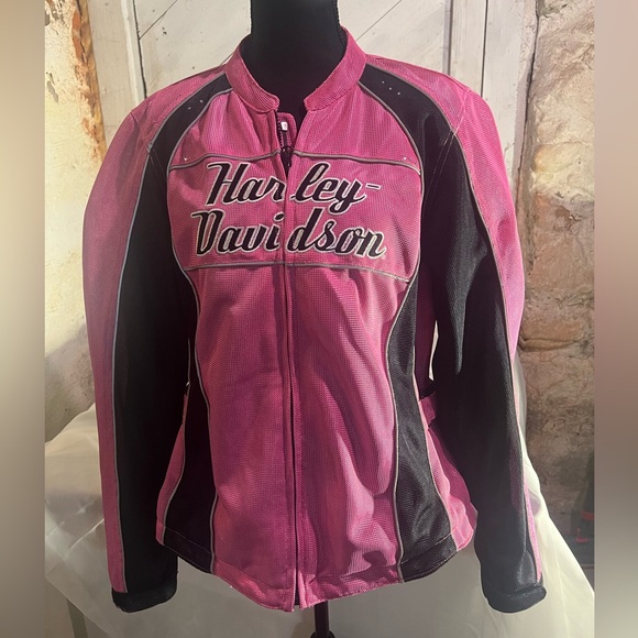 Harley-Davidson Jackets & Blazers - Woman’s pink Harley Davidsons medium weight jacket size Large